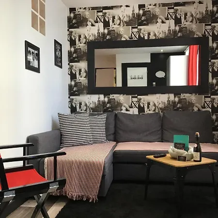 Cinema Video-projecteur Et Garage 度假居 翁弗勒尔