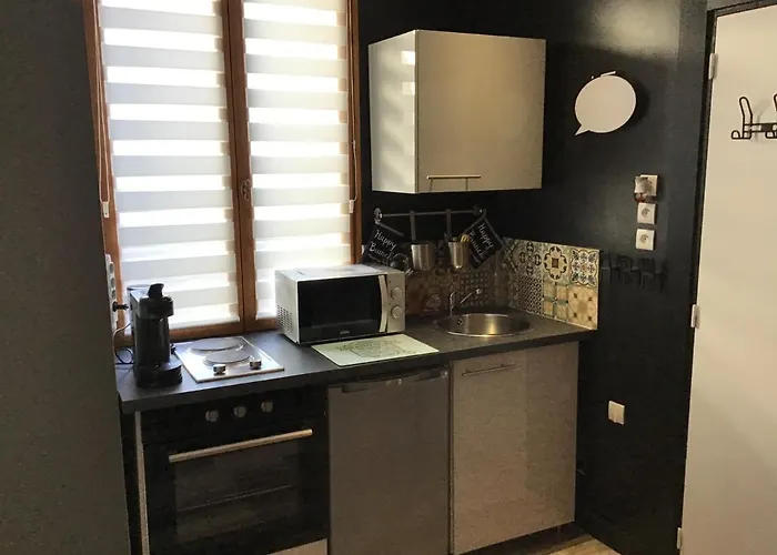 Cinema Video-projecteur Et Garage * Honfleur