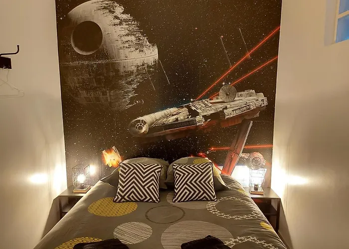 Nyaraló Cinema Video-projecteur Et Garage